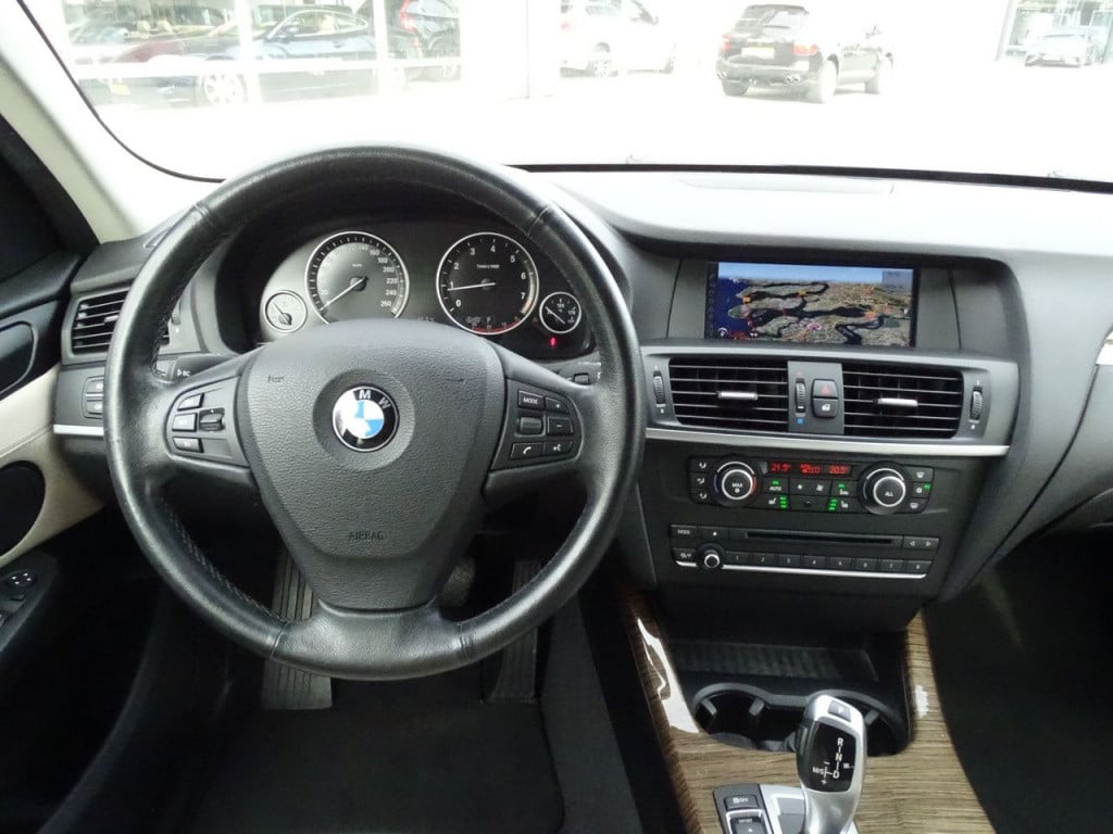 BMW X3 xdrive20i high executive | leder | stoelverwarming | el. trekhaak