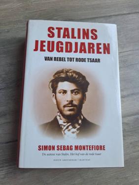 Stalins jeugdjaren Van rebel tot rode tsaar van Simon Sebag Montefiore