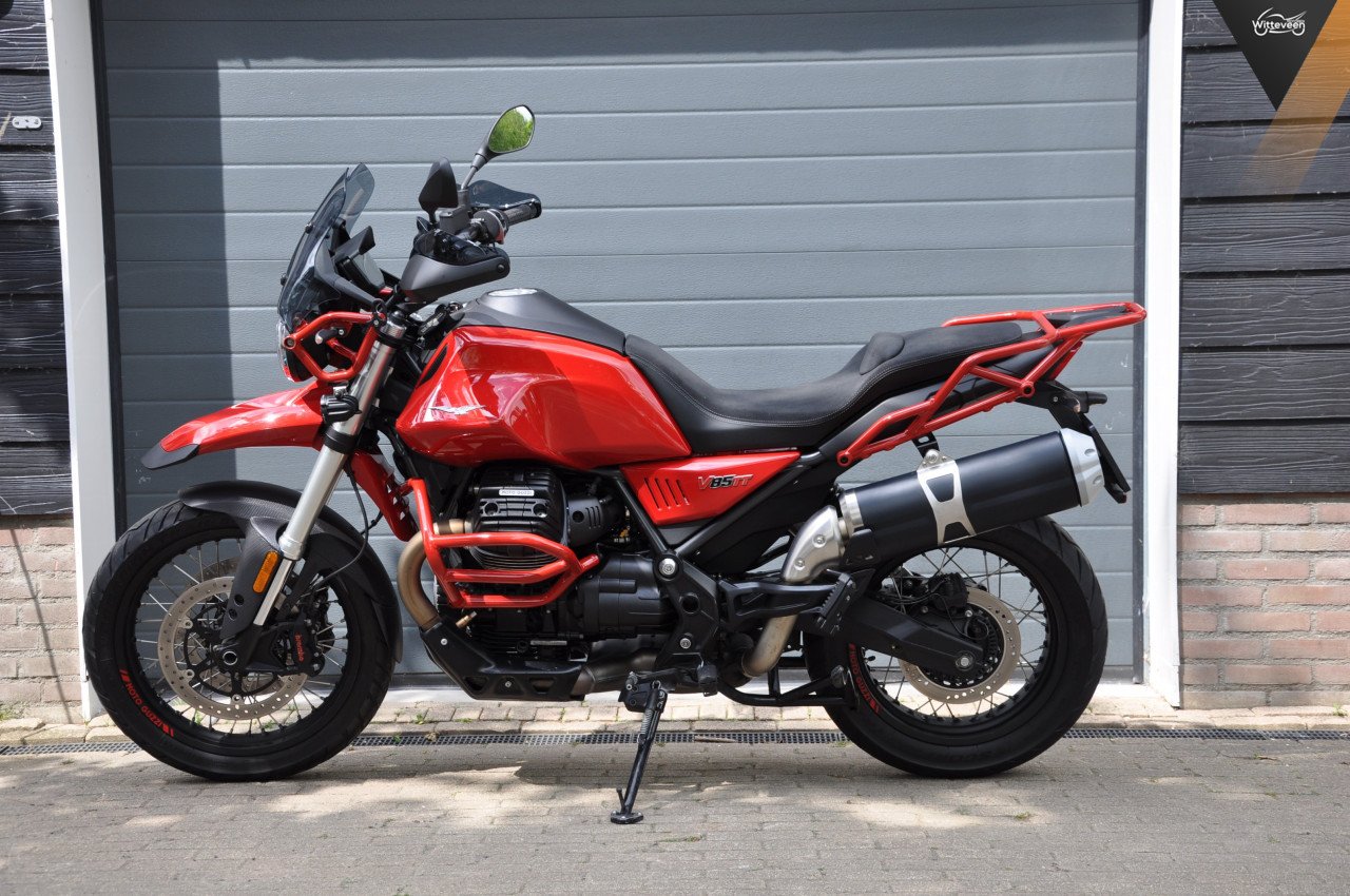 Moto Guzzi V85TT