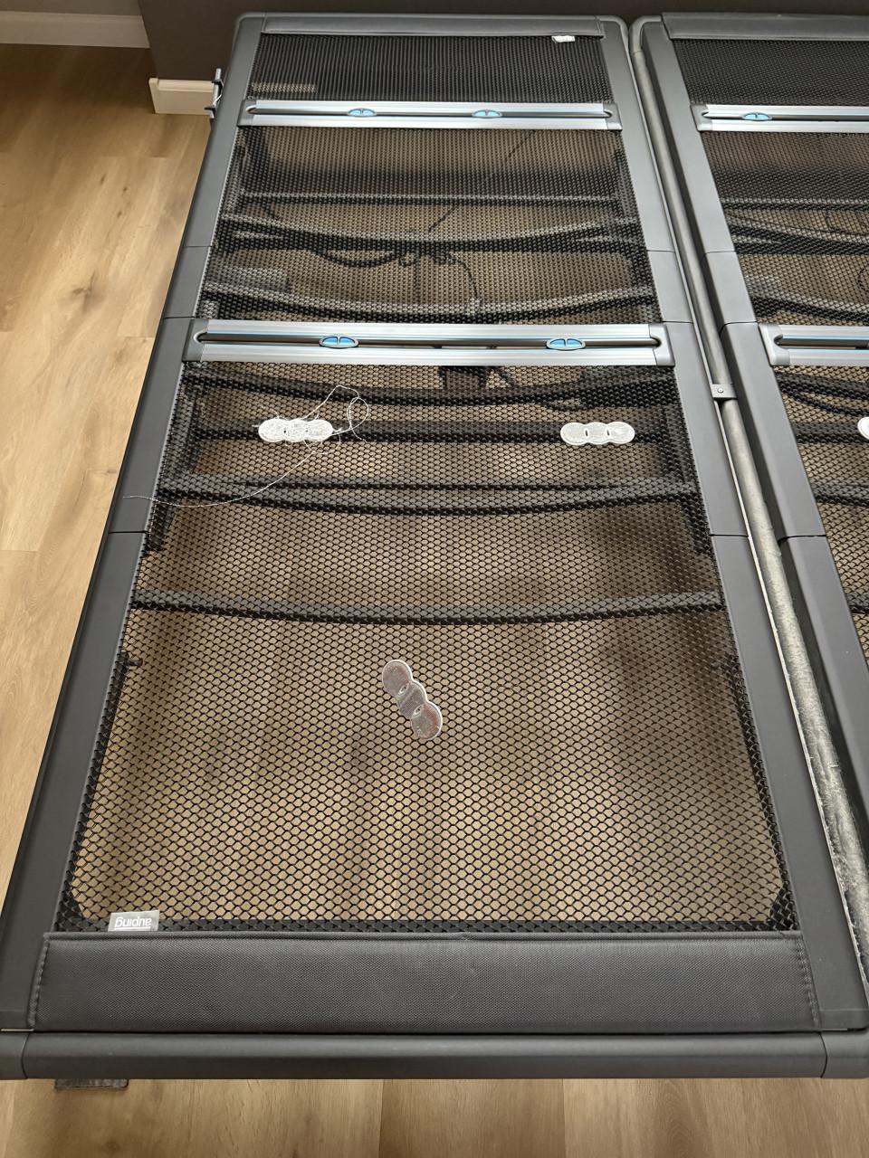 Auping elektrisch verstelbaar bed 180X210 (2X90) in goede staat