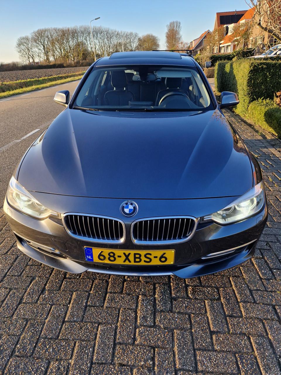Bmw 320i luxery