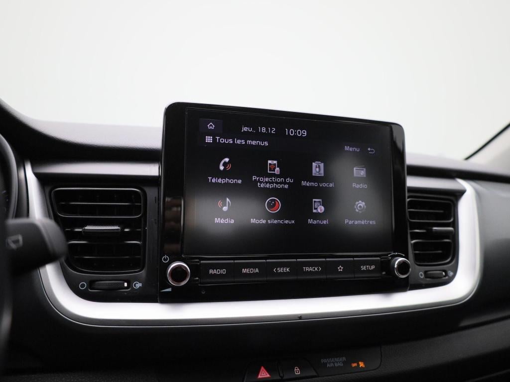 Kia Stonic 1.2 mpi design edition | apple carplay / android auto | parkeers