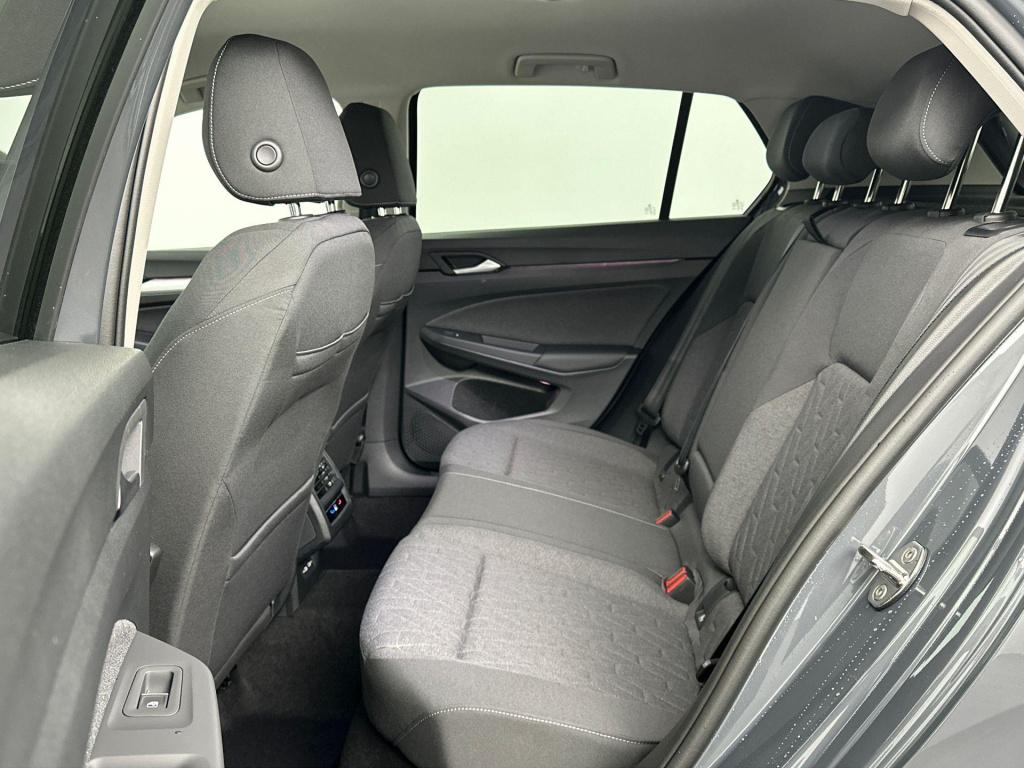 Volkswagen Golf life edition plug in hybride 204 pk