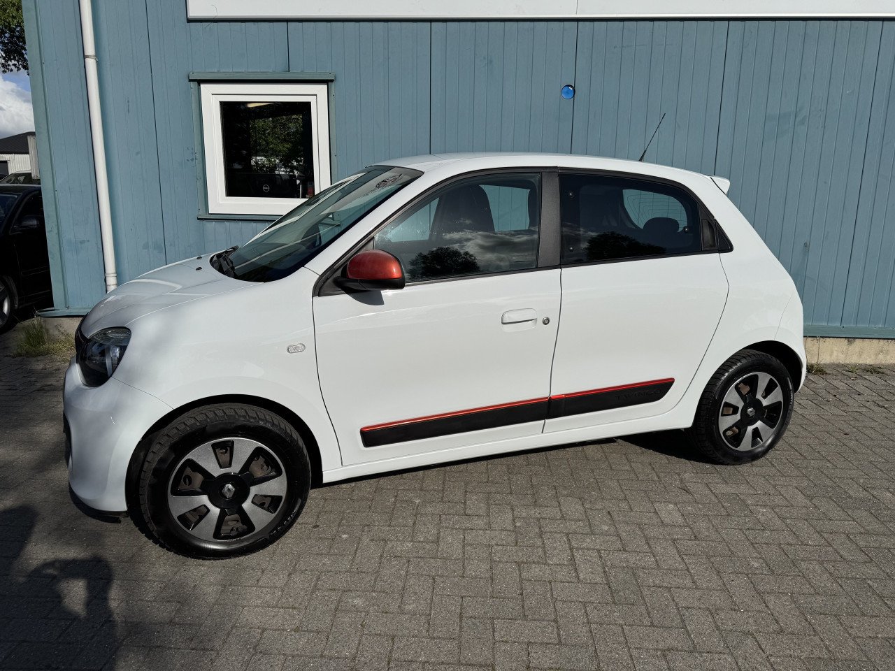 Zeer Leuke Renault Twingo klaar om mee weg te rijden!
