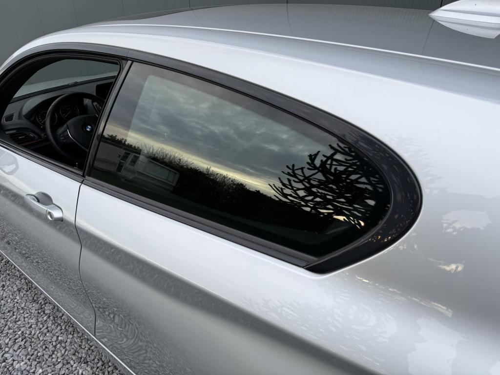 BMW 1 Serie 114i executive business+ 3-drs