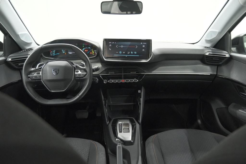 Peugeot 208 1.2 hybrid 110 e-dcs6 style | trekhaak | allseason banden | app