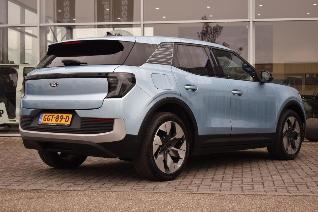 Ford Explorer premium extended range rwd 77 kwh | panoramadak | climate con