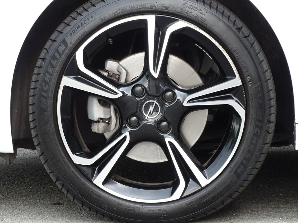 Opel Corsa 1.2 turbo hybrid ultimate 136 pk | full matrix led | 360 camera 