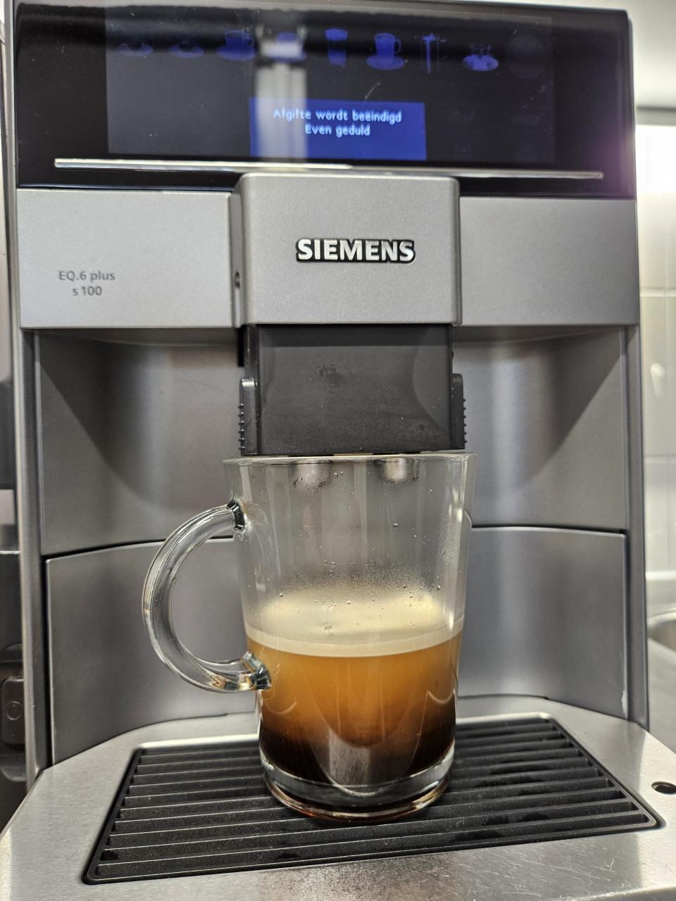Siemens EQ 6 plus s100 koffiemachine