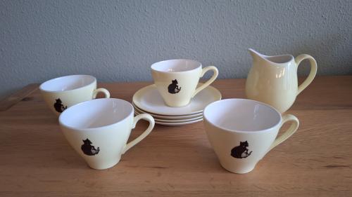 Vintage kopjes en schoteltjes Chat Noir Royal Sphinx (Maastricht)