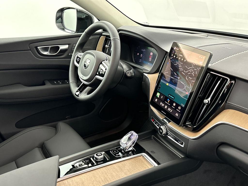 Volvo XC60 t6 awd gt ultra dark