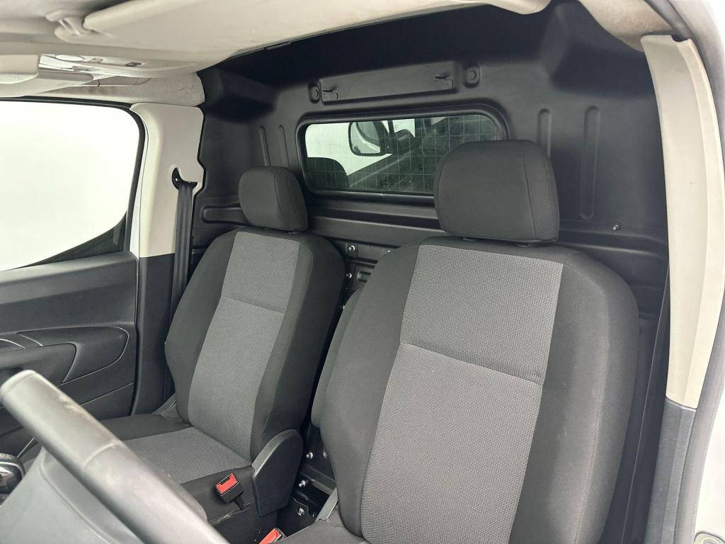 Peugeot Partner 1.5 bluehdi premium | airco | navigatie | trekhaak