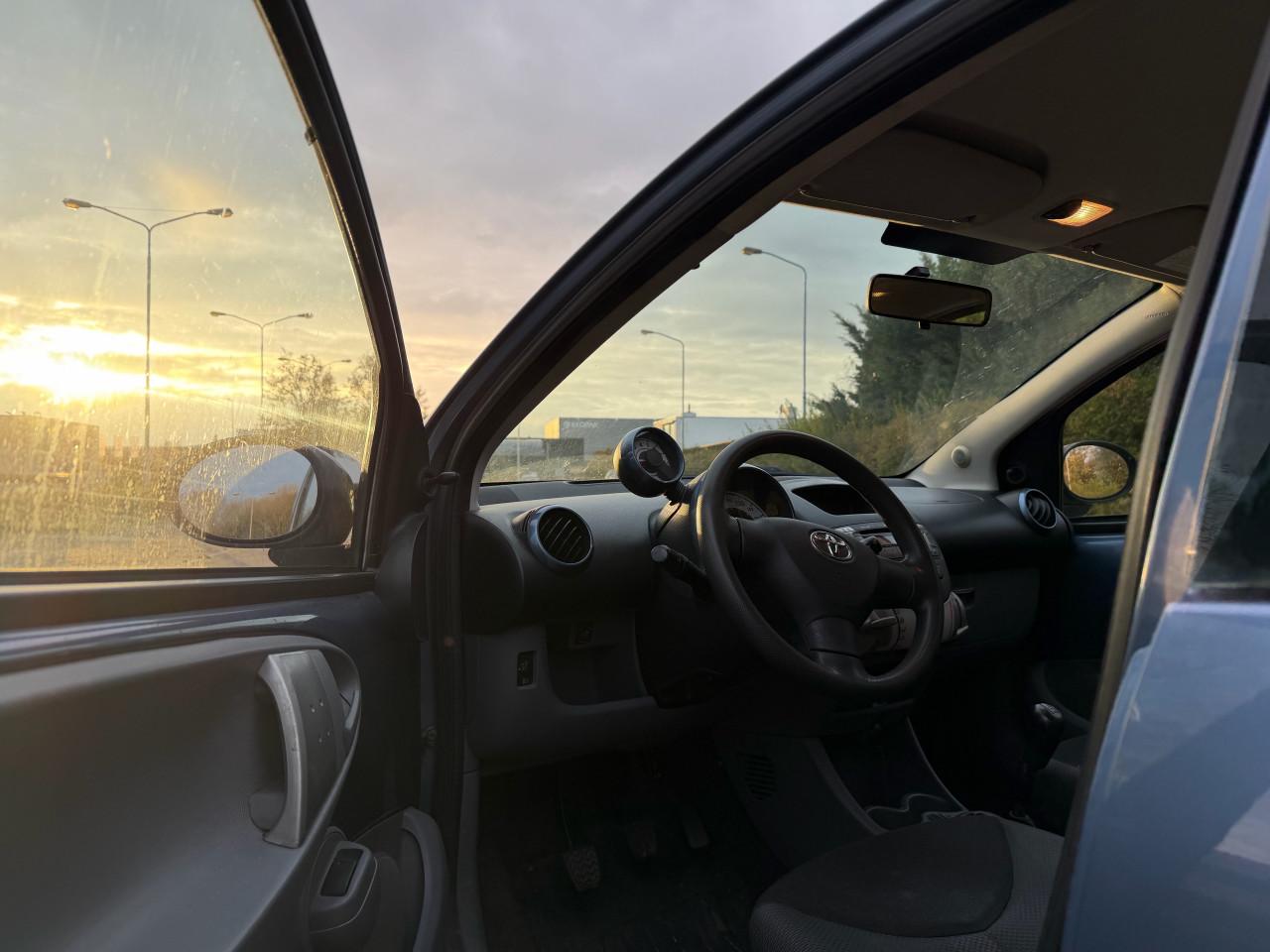 Toyota Aygo 1.0 | Apk | Nap | Airco | Elektr ramen | Toerenteller | 5 Deurs