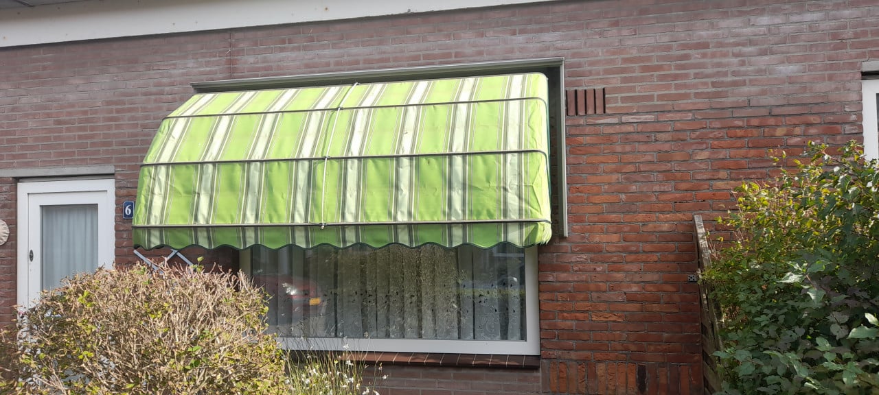 Markies met elektrische wandschakelaar