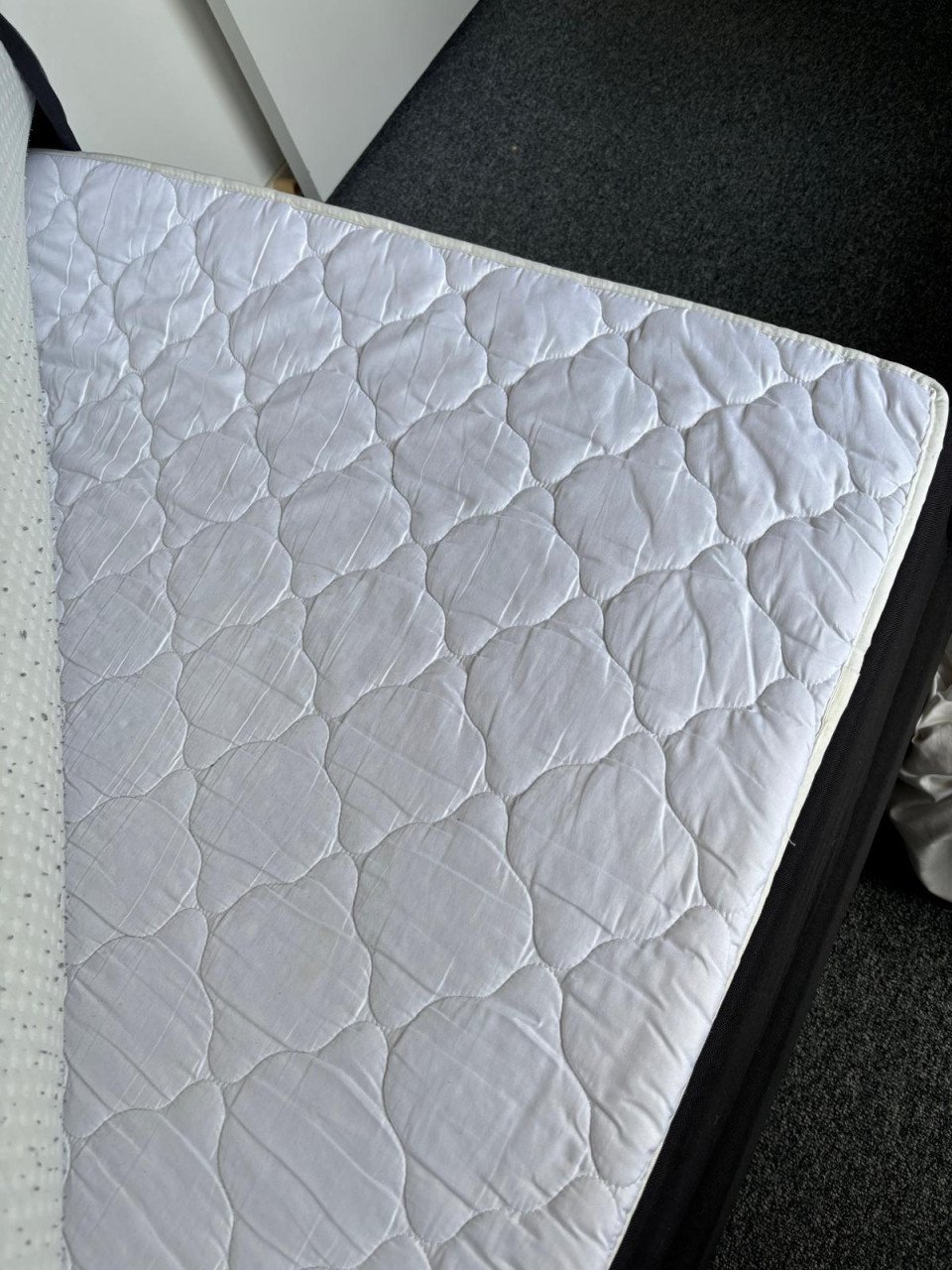 Box spring 140 x 200 cm