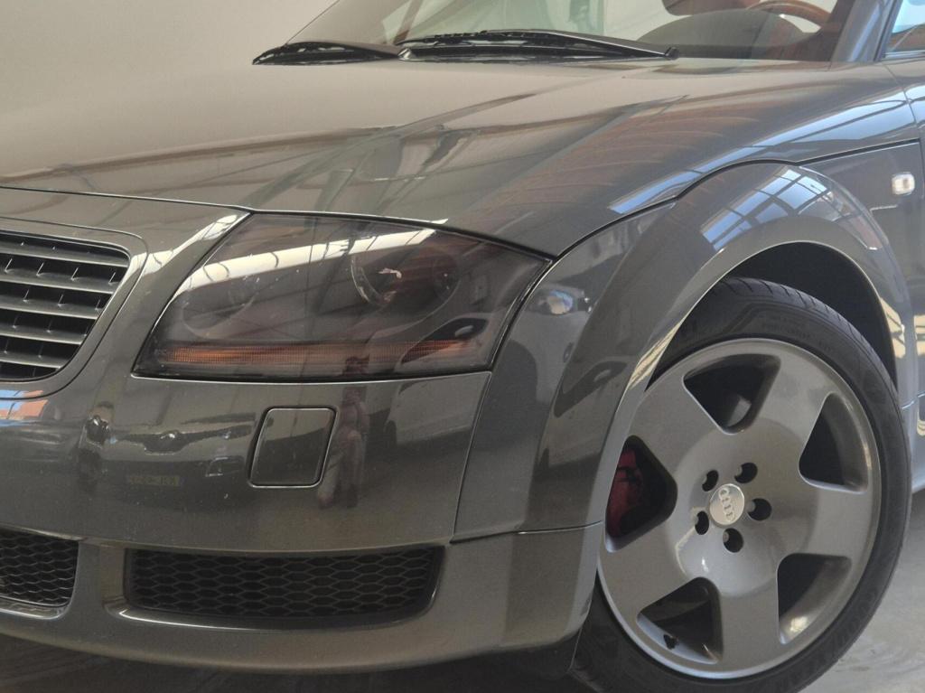 Audi TT roadster 1.8 5v turbo quattro / liefhebbersauto / baseball stiksels