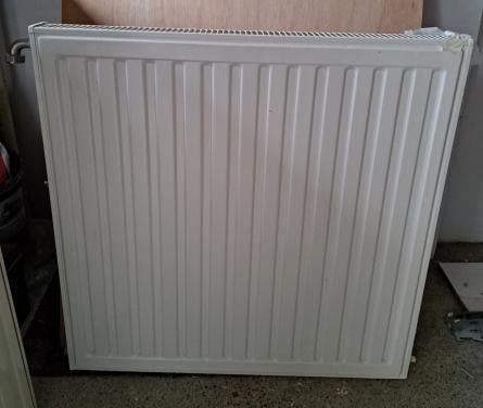 RADSON RADIATOR 75 X 76 H incl ophangbeugels