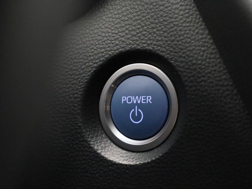 Toyota Corolla 1.8 hybrid business plus | automaat | stoel verwarming | par