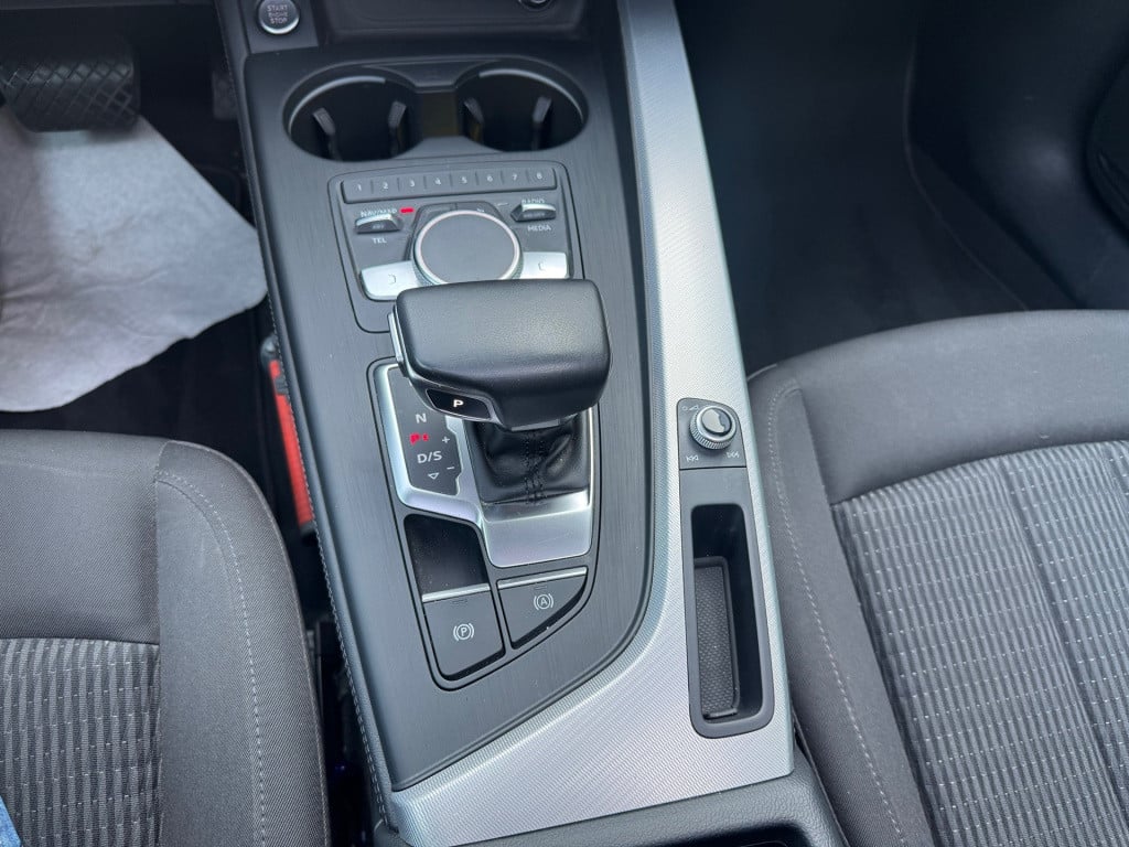 Audi A5 sportback 40 tfsi design automaat / panorama schuifdak , achteruitr