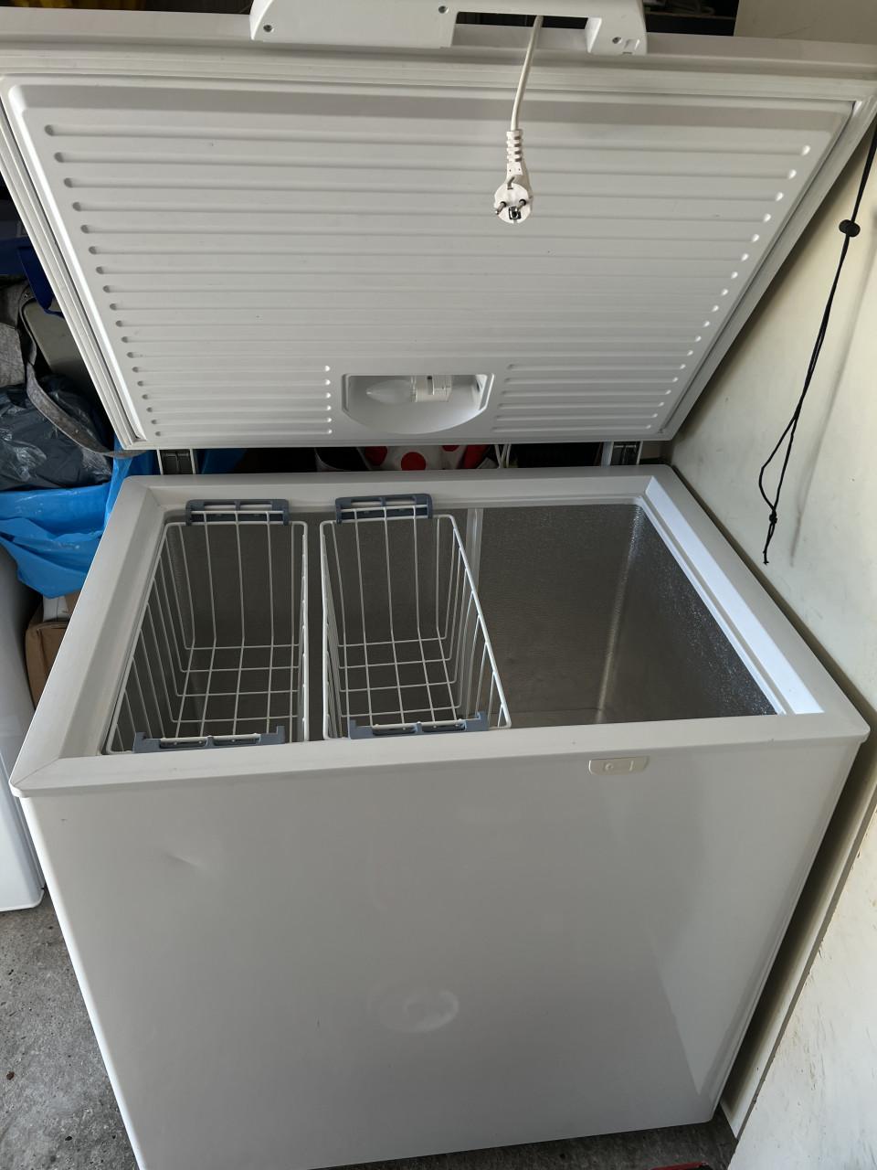 A++ klasse Liebherr vrieskist/vriezer 252 liter 90x88x76 cm. HBD.