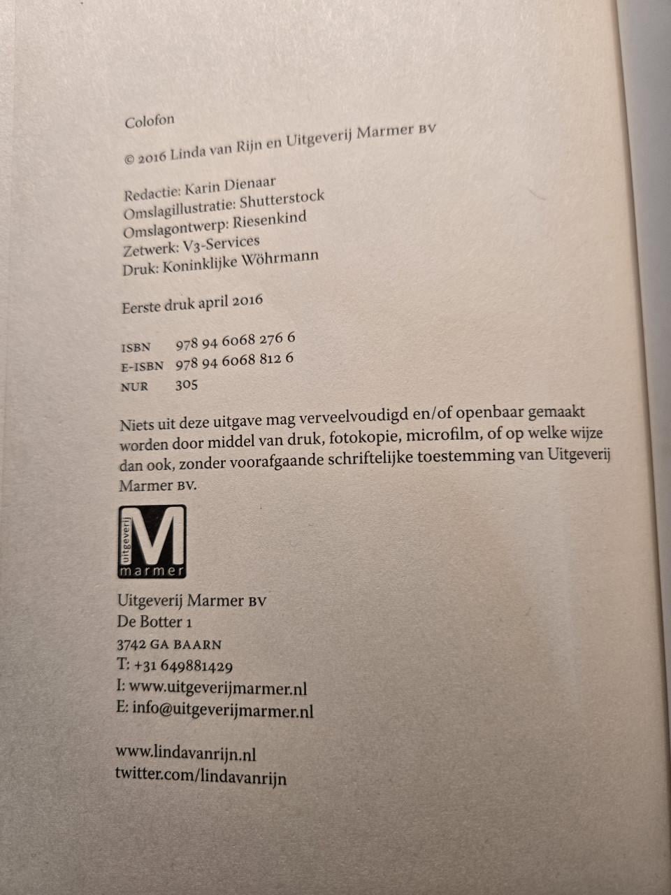 Boek: Zeezicht van Linda van Rijn 2016 1e druk