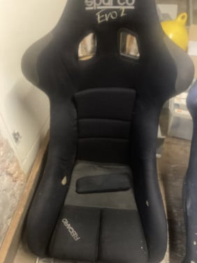 Te koop twee kuipstoelen