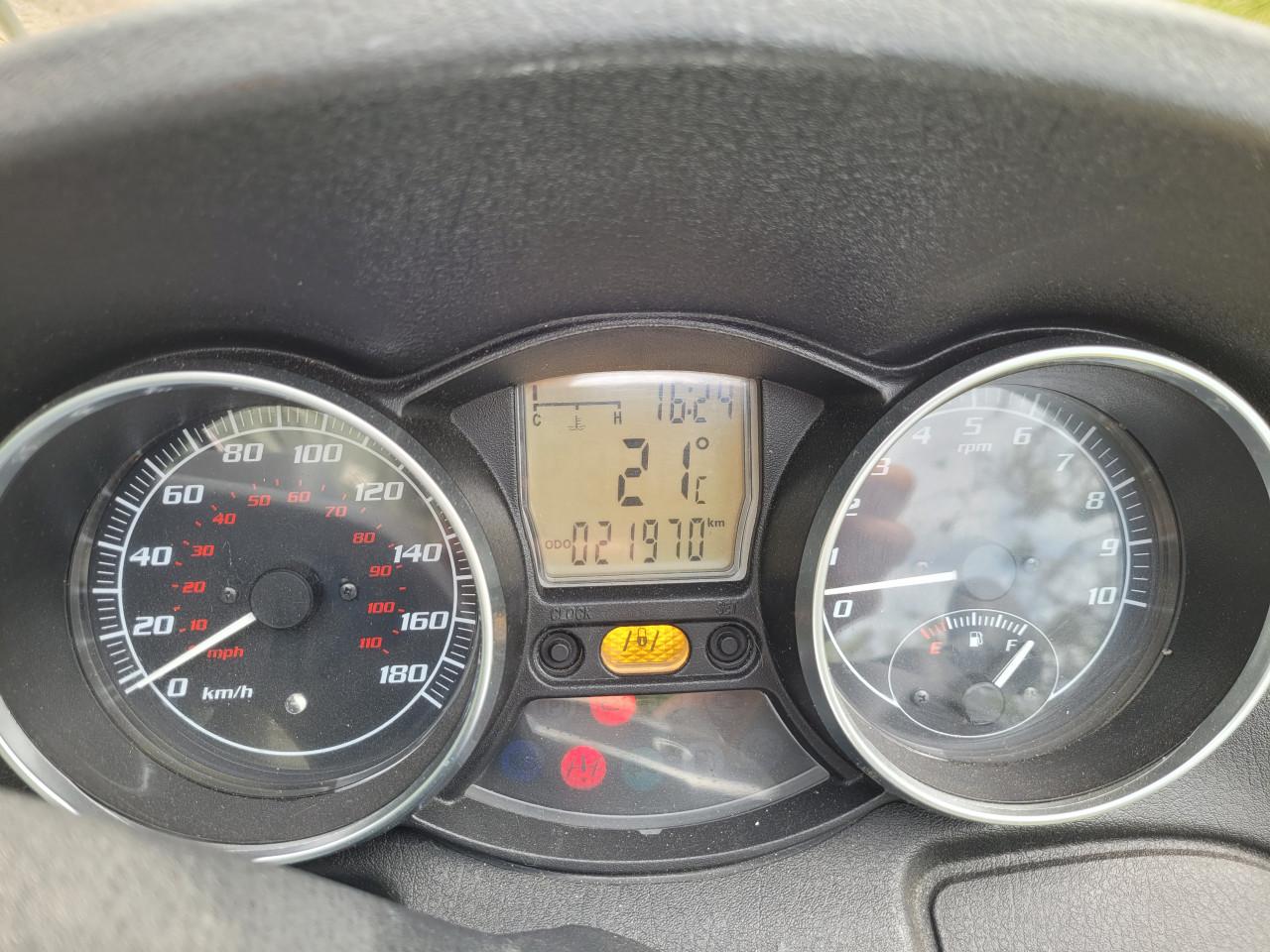 Aangeboden: Prachtige 2010 Piaggio MP3 - Klaar voor de zomer!