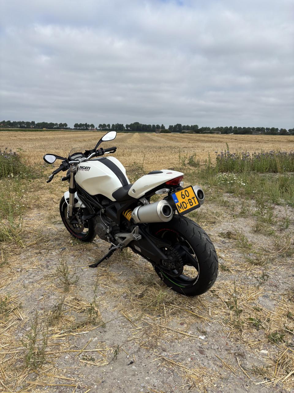 Nette Ducati Monster 696+ uit 2008