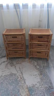 2 Rotan nachtkastjes