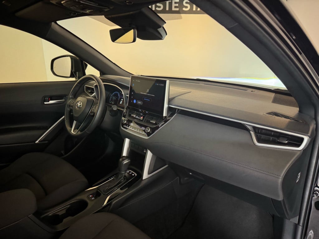 Toyota Corolla Cross hybrid 200 dynamic