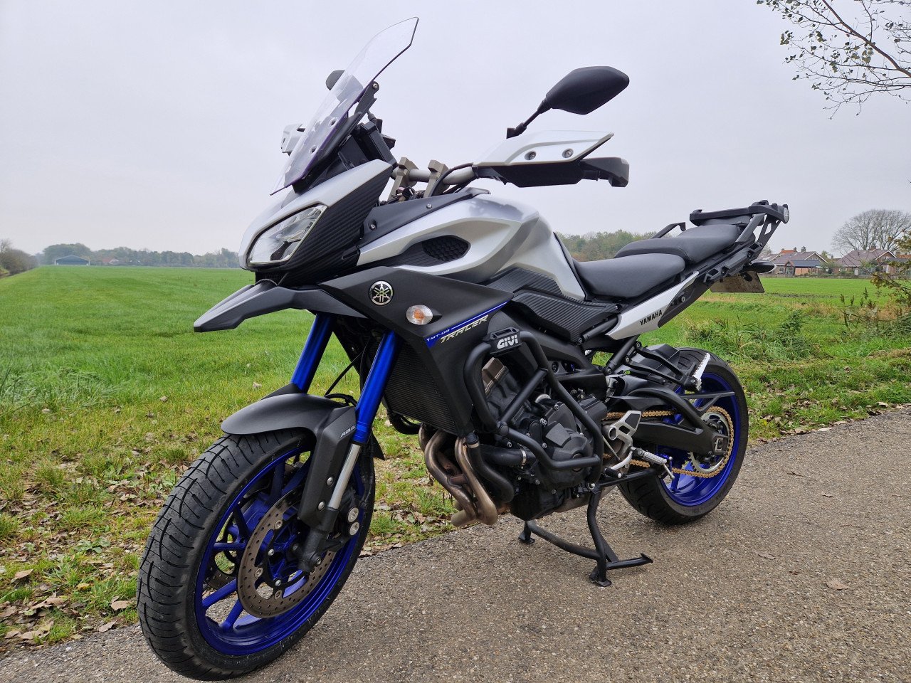 Yamaha mt09 Tracer (2cm hoger) incl koffer (inruil mogelijk)