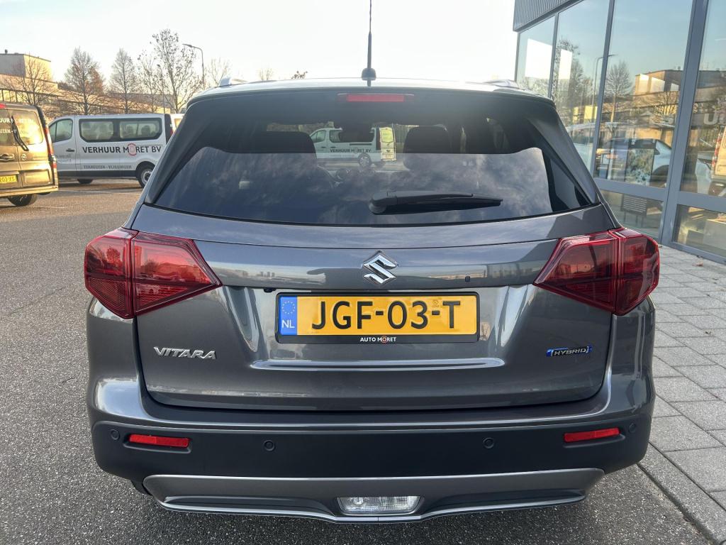 Suzuki Vitara 1.5 hybrid style