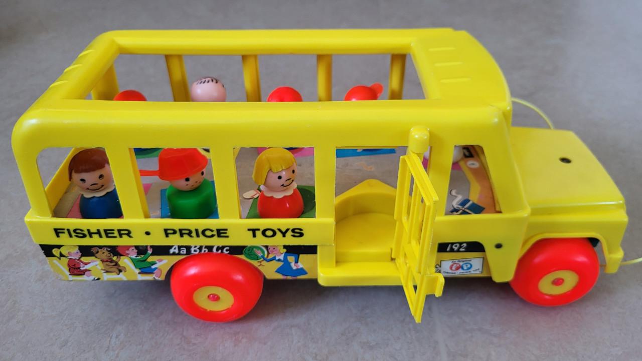 Vintage Fisher Price school bus uit 1965