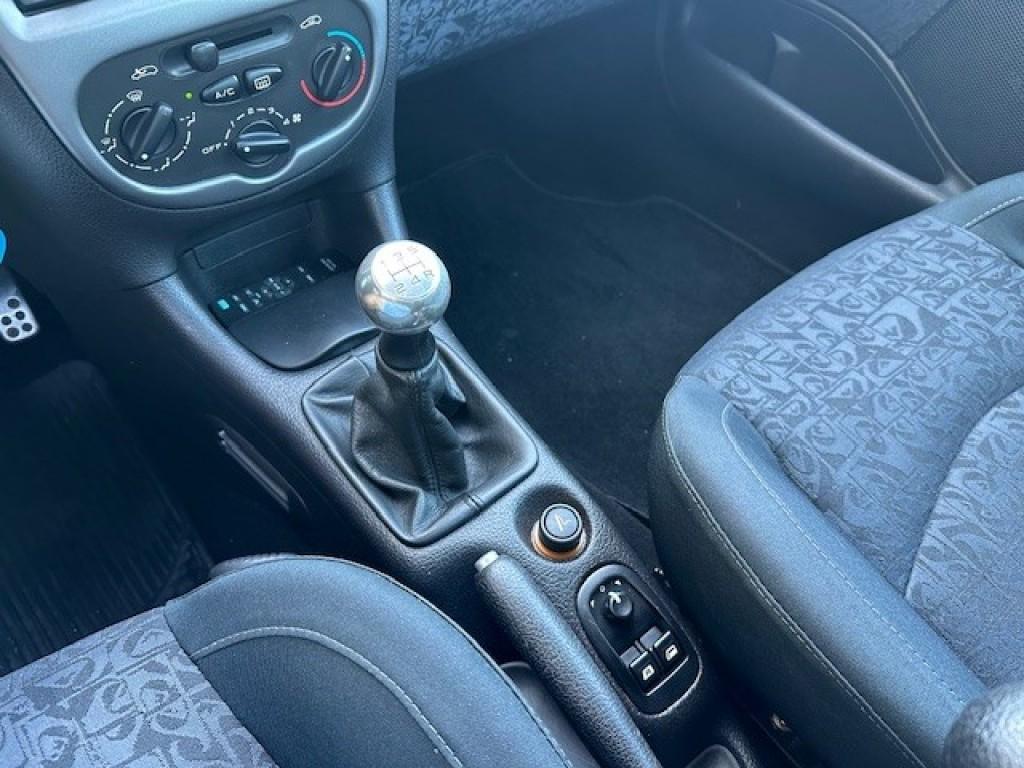 Peugeot 206 1.6-16v quiksilver lage km-stand