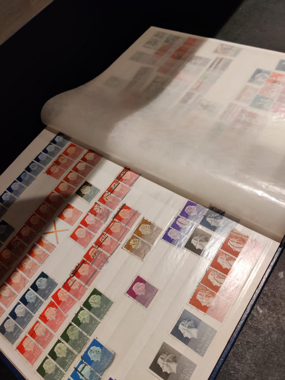 Dun Importa album met zegels en series Nederland