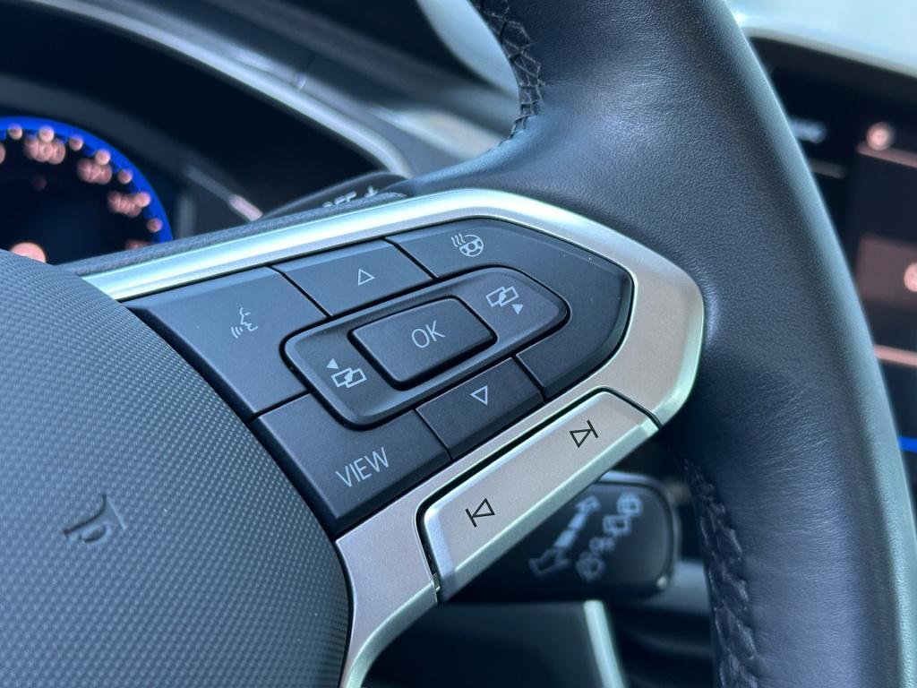 Volkswagen T-roc 1.5 tsi 150pk dsg style carplay | trekhaak | camera | keyl