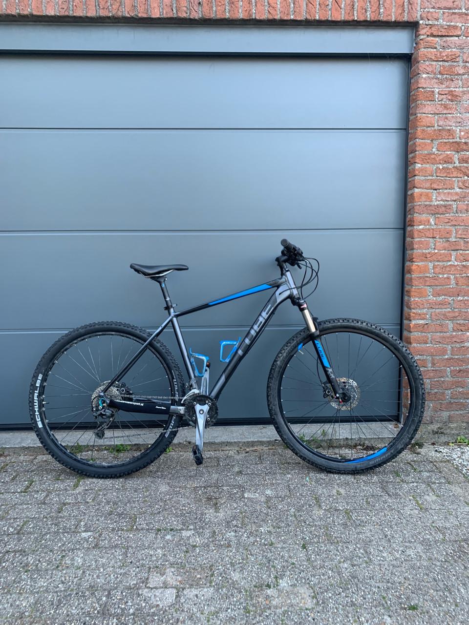 Cube analog competition mountainbike