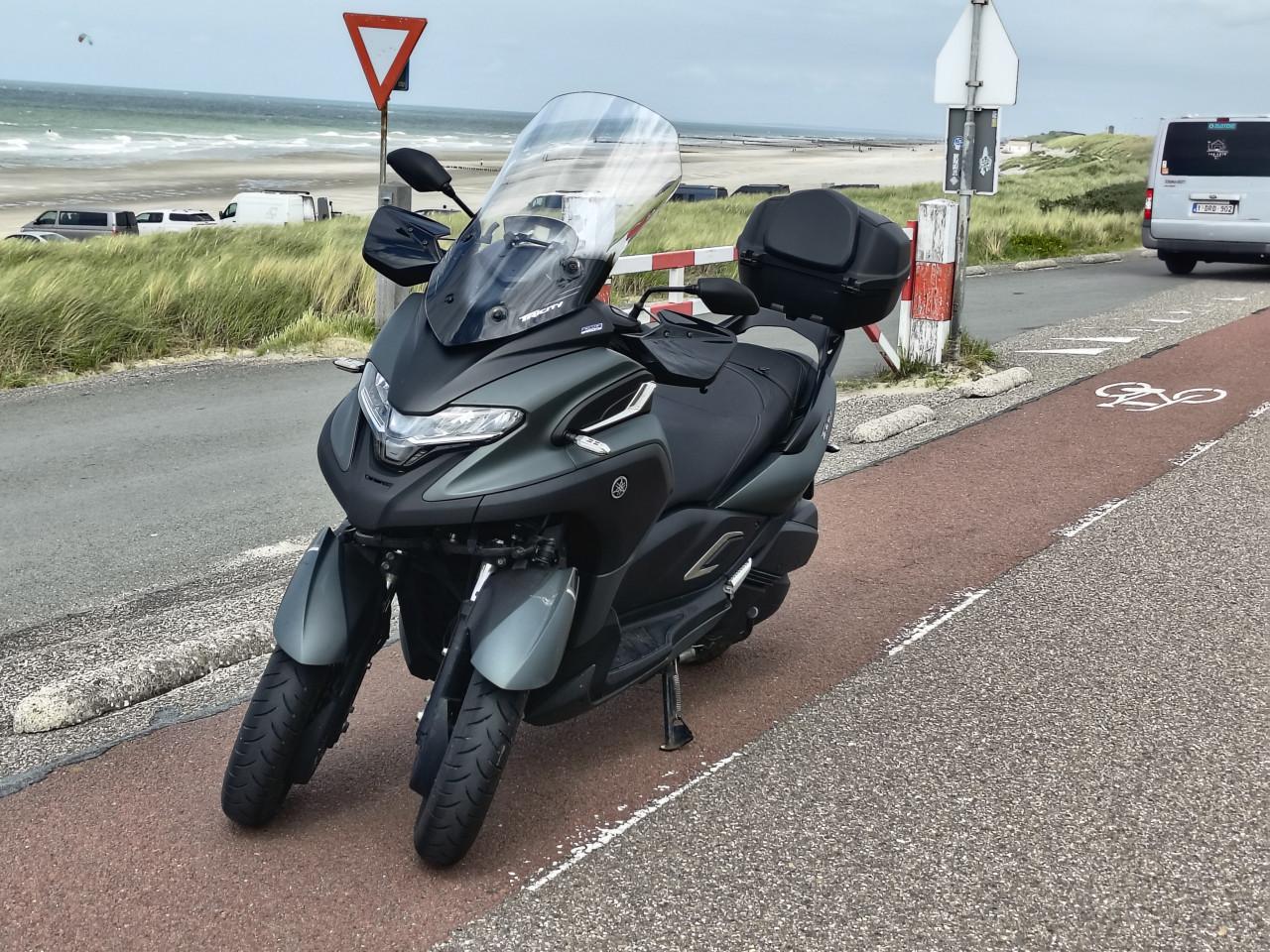 Yamaha tricity 300
