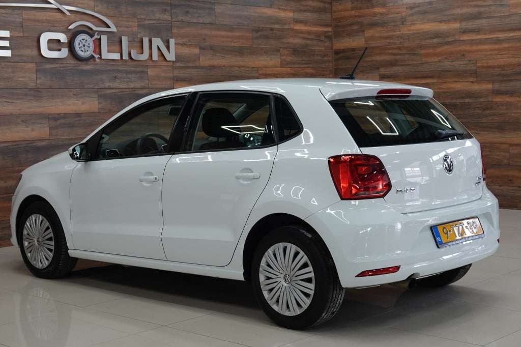 Volkswagen Polo 1.2 tsi comfortline | cruise | navi | alarm |