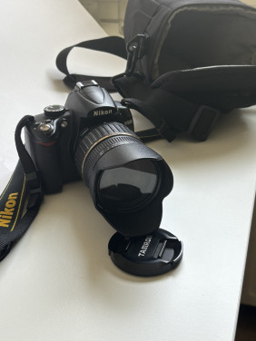 Nikon D5000 camera