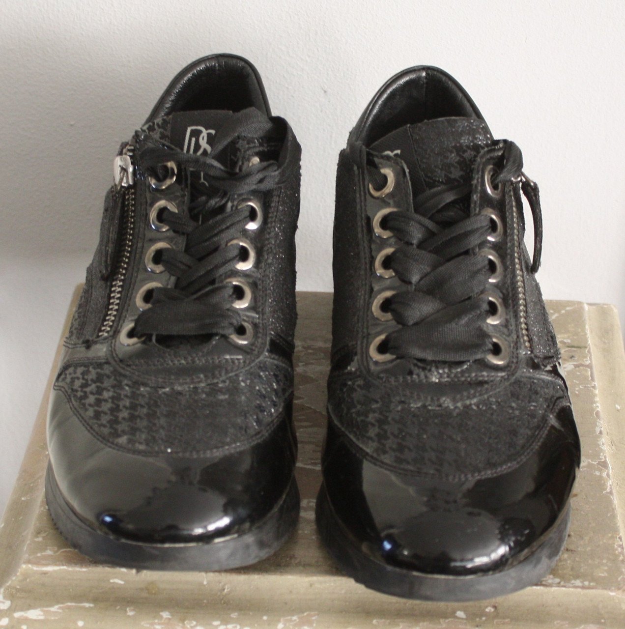 DL Sport sneakers schoenen maat 39