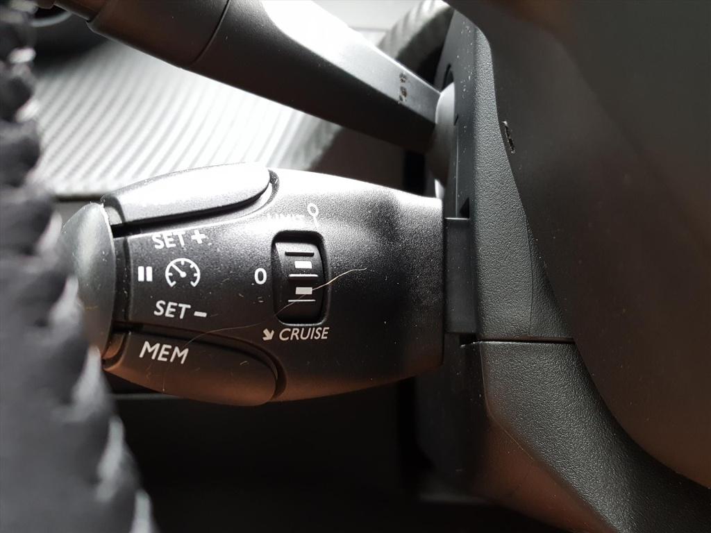 Peugeot 2008 1.2 100pk allure | draadloze apple carplay & android auto | ac