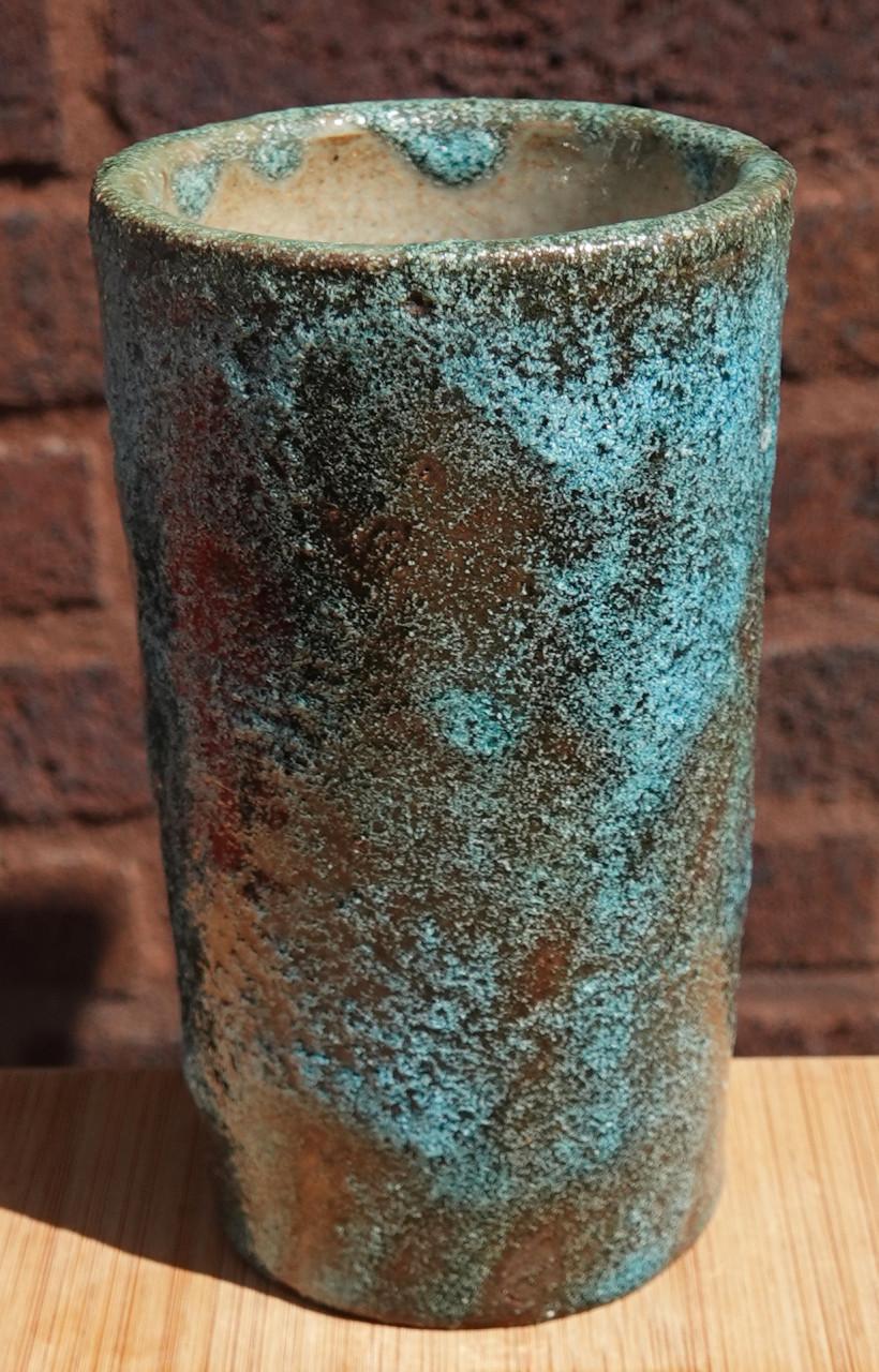 Pieter Groeneveldt vaasje blauw bruisglazuur uit '70, 11x6,5