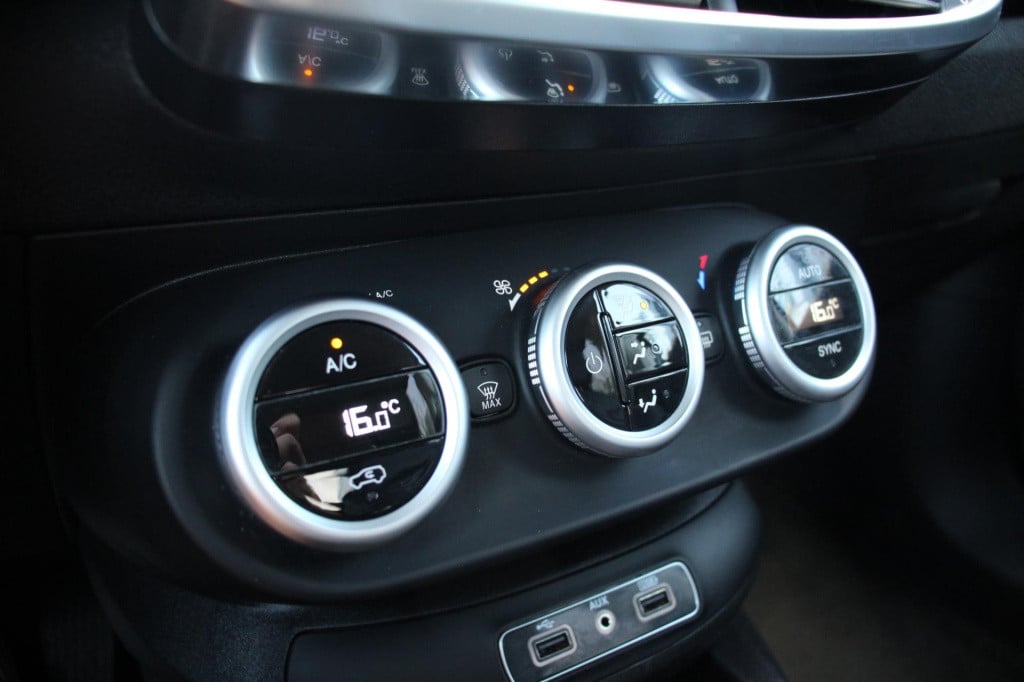Fiat 500x 1.0 turbo cross - navi - carplay - full led - trekhaak - leder - 