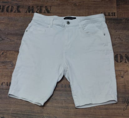 Witte korte Only Carmakoma damesbroek mt M