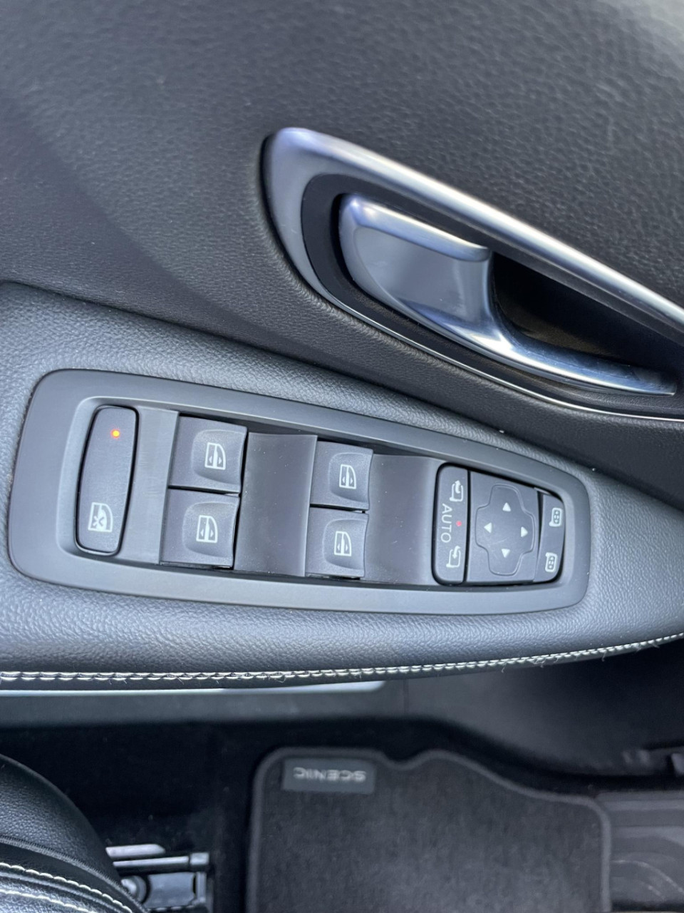 Renault Scenic 1.2 tce intens | nieuw binnen | winterbandset