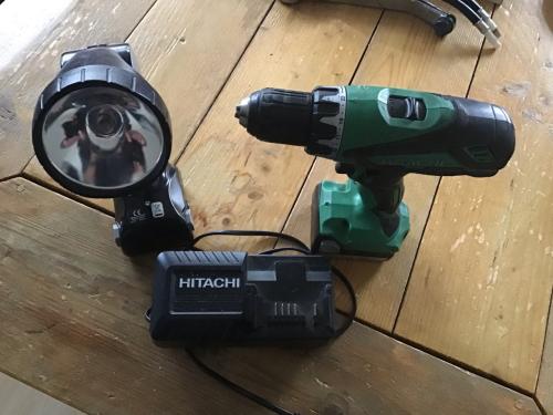 Te Koop. Hitachi accu boormachine.