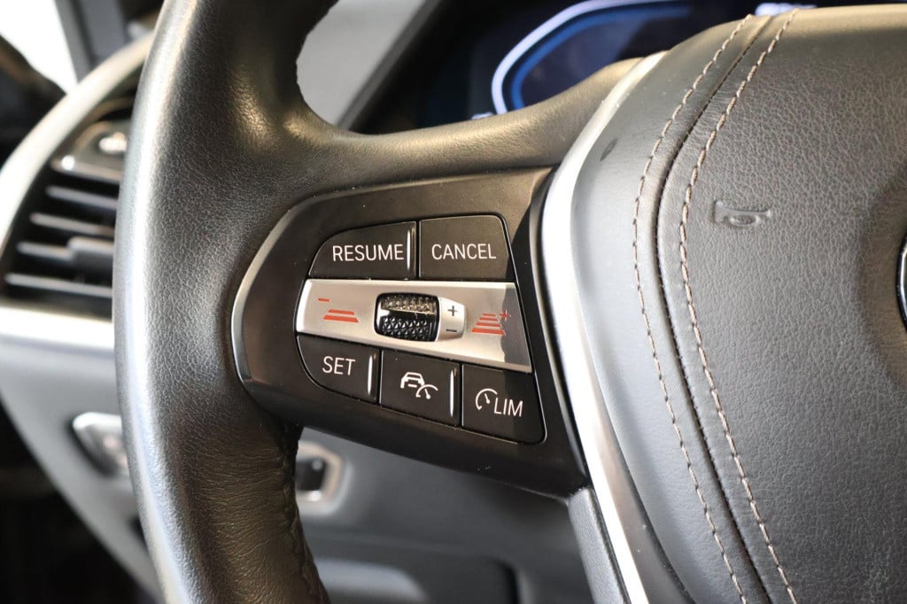 BMW X5 xdrive45e high executive nl auto, memory, luchtvering, carplay & and
