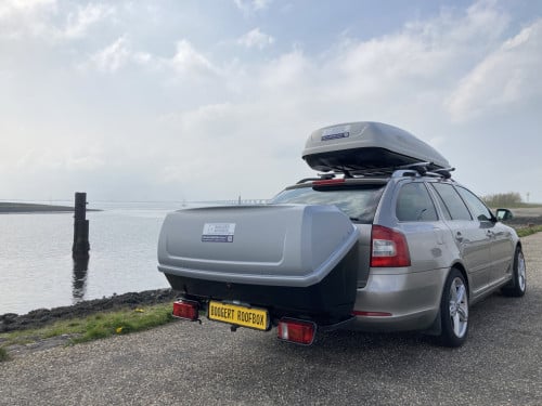 Trekhaakkoffer kantelbaar met basis Thule 420 liter te koop