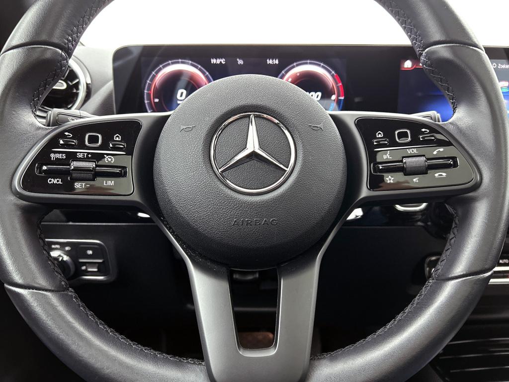 Mercedes-Benz Gla-klasse 250 e plug-in hybride panorama schuif-kanteldak | 